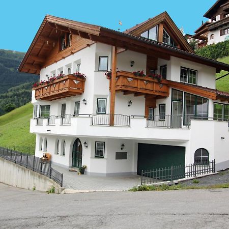 Modern Apartment In Hochgallmigg With Balcony Kültér fotó