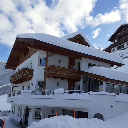 Modern Apartment In Hochgallmigg With Balcony Kültér fotó