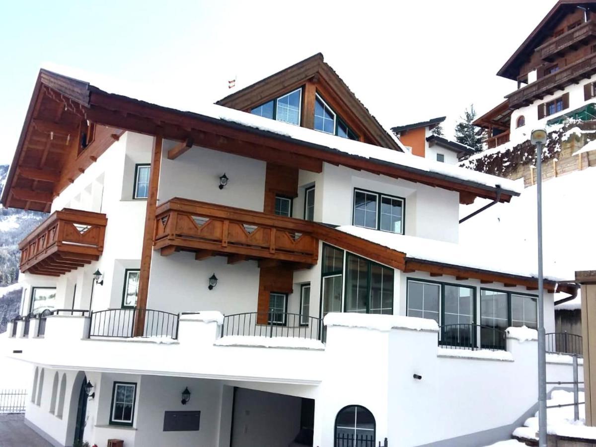 Modern Apartment In Hochgallmigg With Balcony Kültér fotó